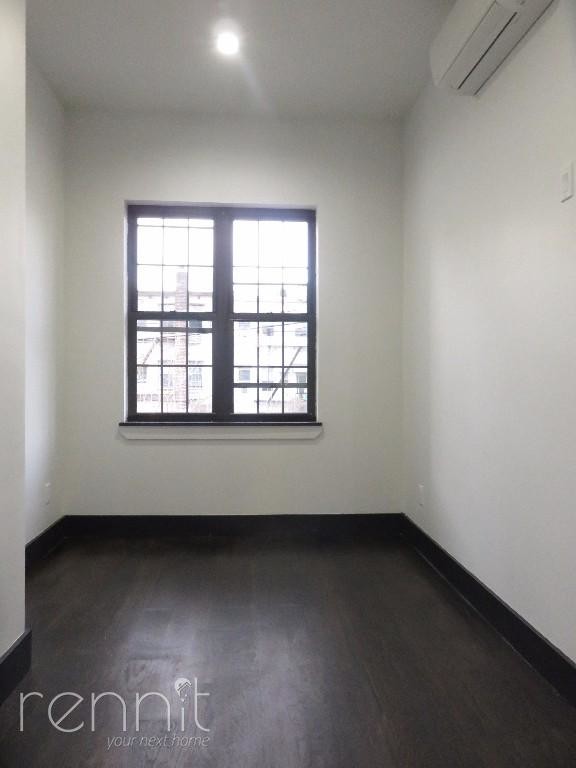 Foto del edificio - 241 Devoe St