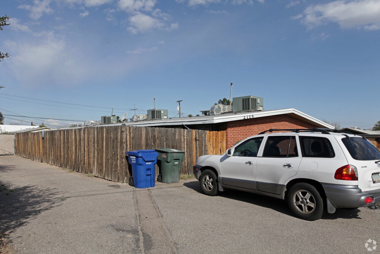 Foto del edificio - 2715 N Alvernon Way