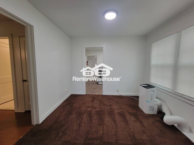 Foto del edificio - 1056 Regent St SW