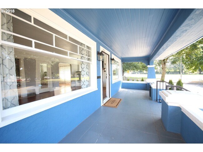 Foto del edificio - 3312 SE 23rd Ave