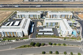 Building Photo - Zeta Apartments