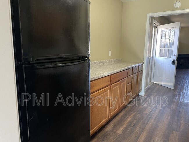 Foto del edificio - 940 SE Pinecrest Dr