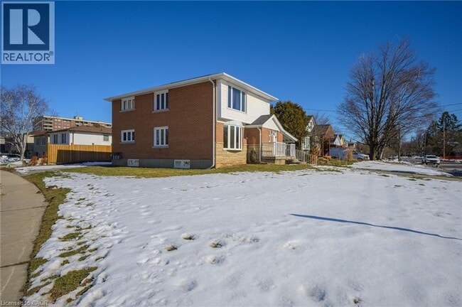 Building Photo - 1385 Olga Dr