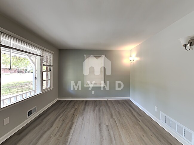 Foto del edificio - 919 Green Valley Rd SW