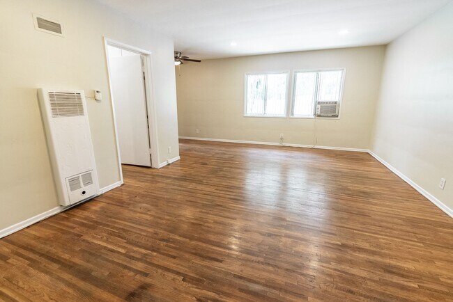 Interior Photo - 652 Veteran Ave