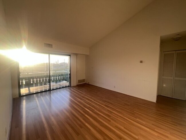 Foto del edificio - 20531 S Vermont Ave