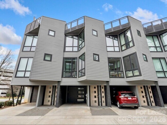 Foto del edificio - 1070 Kenilworth Ave