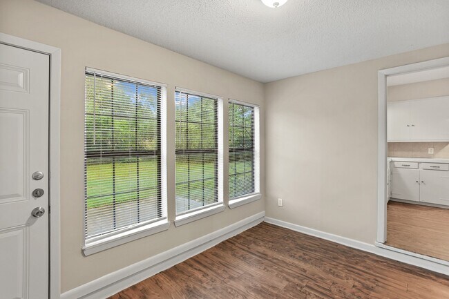 Foto del edificio - 410 22nd Ave N