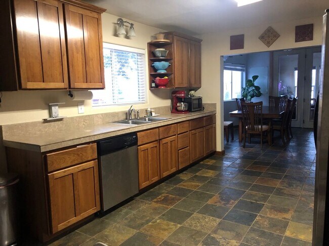 Foto del edificio - 520 2nd St