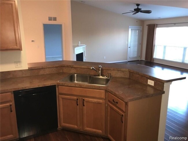 Building Photo - 27208 Chesapeake Cir