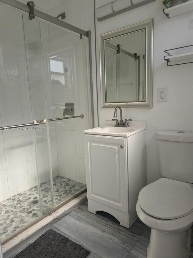 Foto del edificio - 3116 E Sunrise Blvd