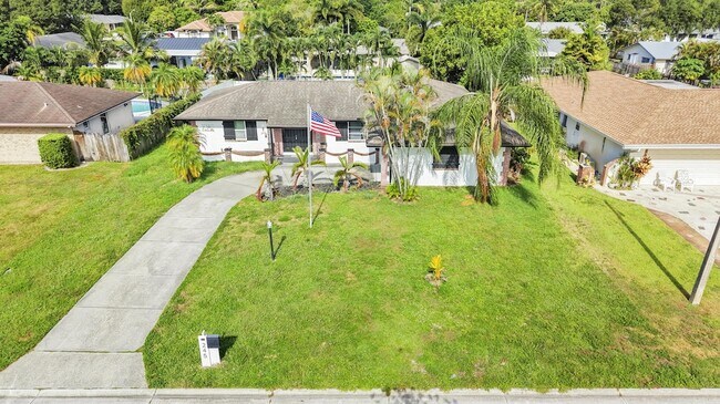 Building Photo - 245 Sandpiper Ave