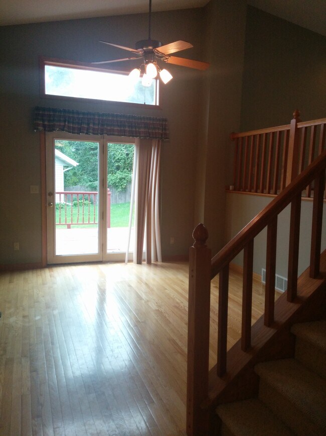 Foto del edificio - 18 Fleischman Cir