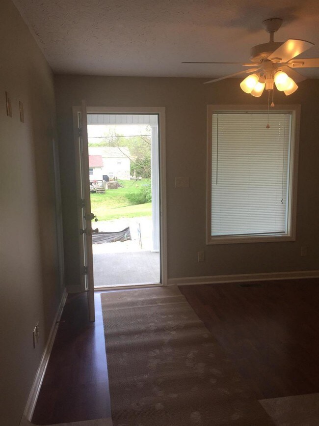 432 W Washington St, Winchester, KY 40391 House Rental in Winchester
