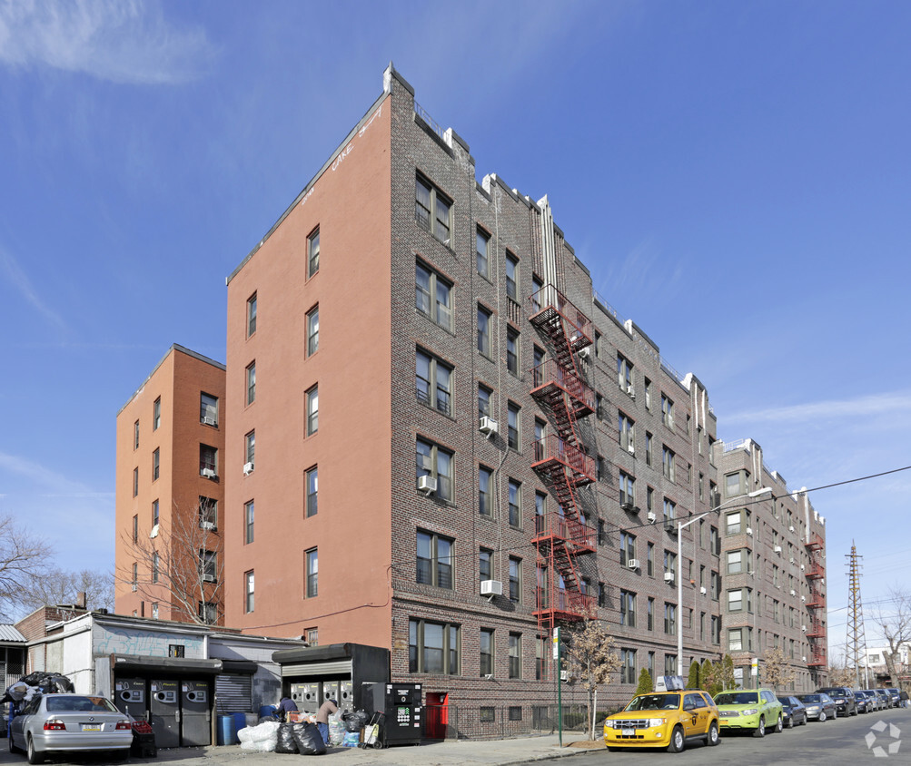 Primary Photo - 3950 60th St