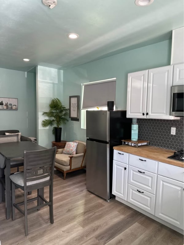 Foto principal - 303 E Park Ave