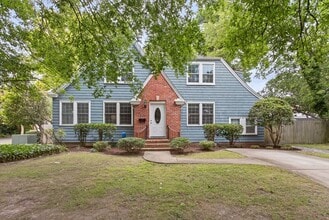Building Photo - 5003 Gosnold Ave