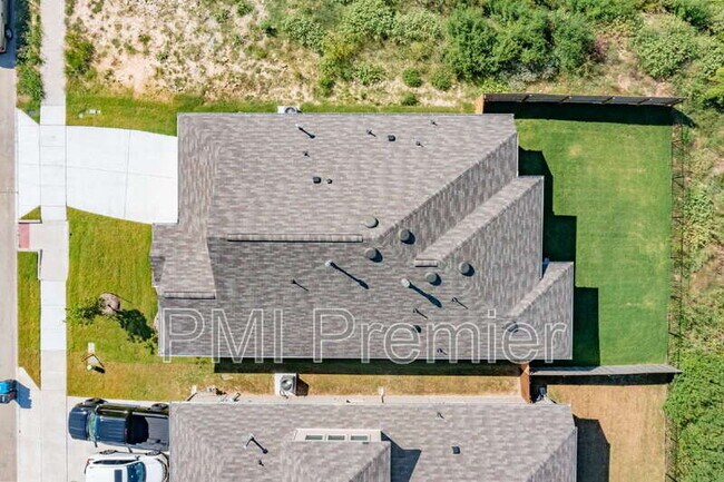 Building Photo - 14817 Equine Trail