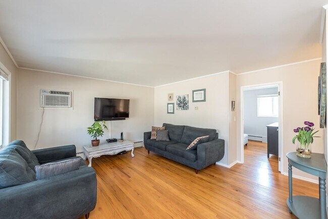 Building Photo - 1039 Westaire Way