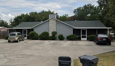 Building Photo - 1007 W Pleasant St