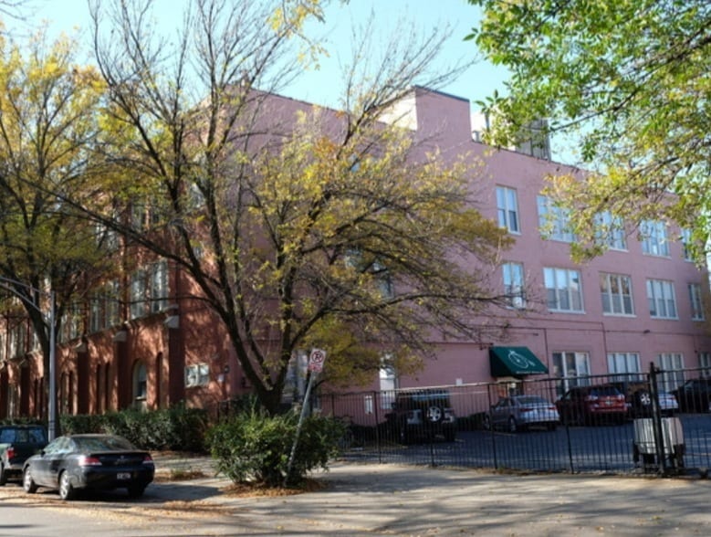 Primary Photo - 2510 N Wayne Ave