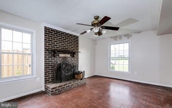 Building Photo - 12856 Fantasia Dr