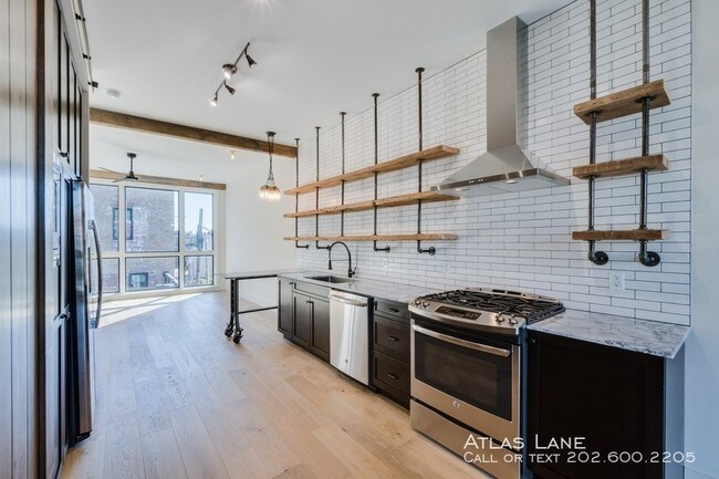 Building Photo - 774 Girard St NW