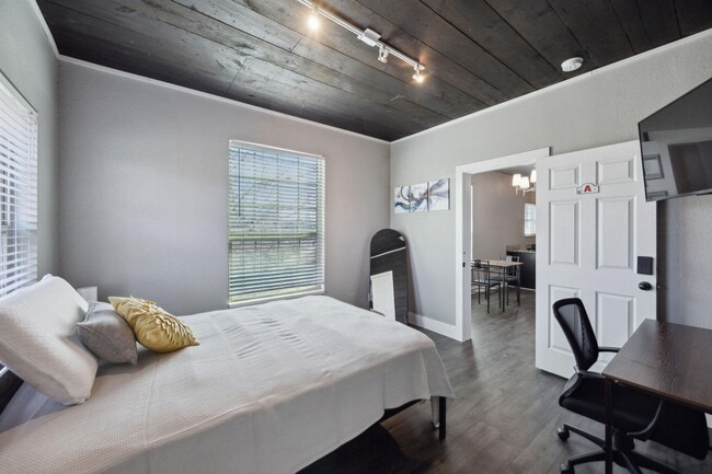 Photo - 605 S Oak Cliff Blvd Apartment