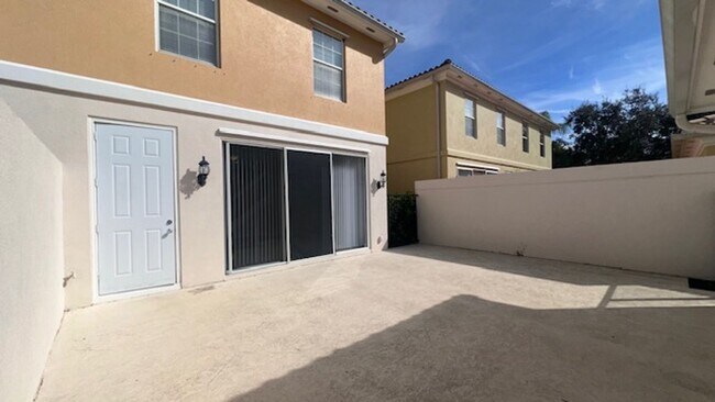 Foto del edificio - 3/3 Townhome in Villagewalk at Lake Nona for Rent