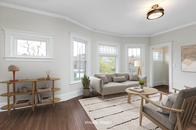 Foto del edificio - 715 Gladstone Ave