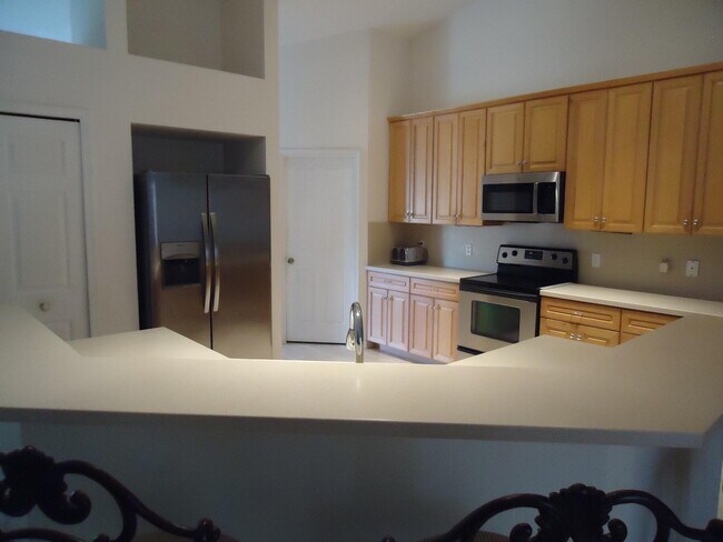 Foto del edificio - 5824 NW Zenith Dr