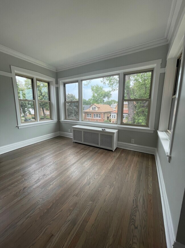 Building Photo - 3408 N Springfield Ave