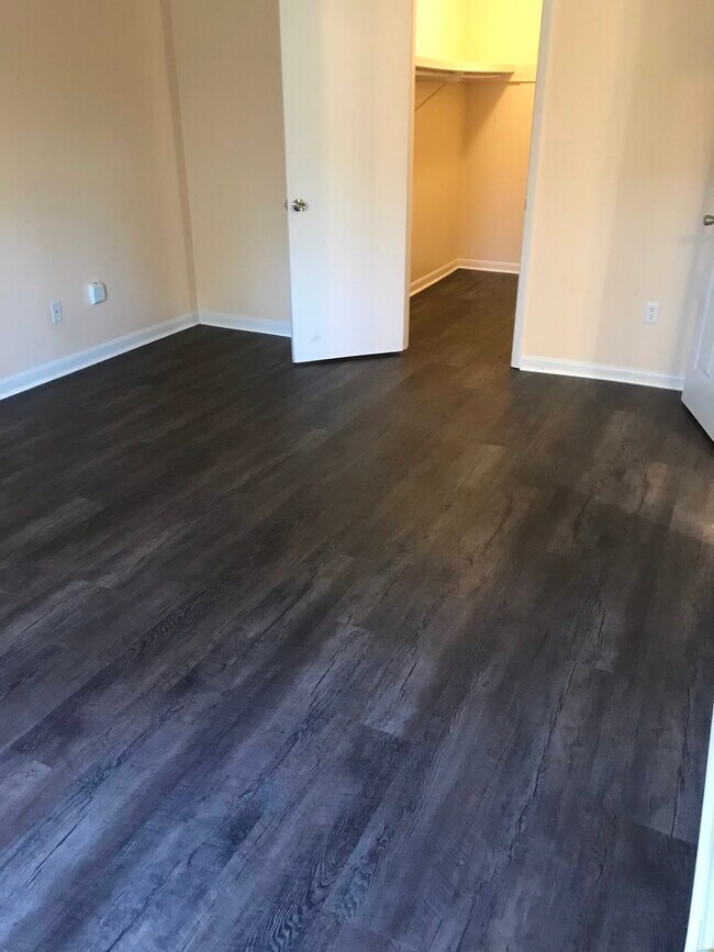 Dormitorio - 1150 Collier Rd NW