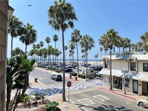 Building Photo - 600 E Oceanfront