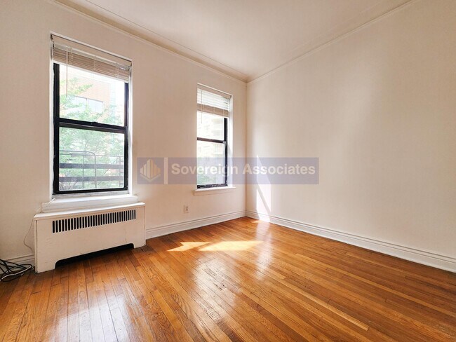 Foto del edificio - 156 E 85th St
