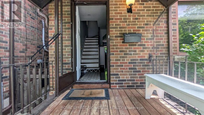 Building Photo - 23 Lorindale Ave