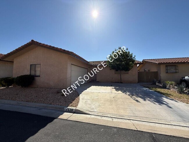 Foto del edificio - 14229 Winchester Dr