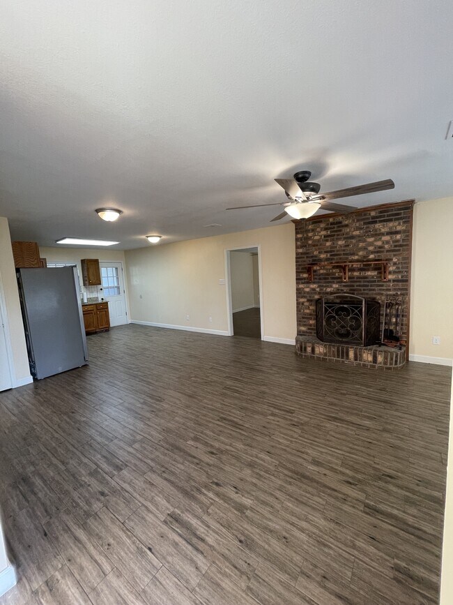 Foto del edificio - 4402 S Caraway Rd