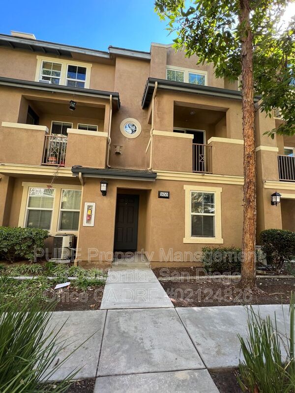 Foto del edificio - 1650 Hickory Nut Pl