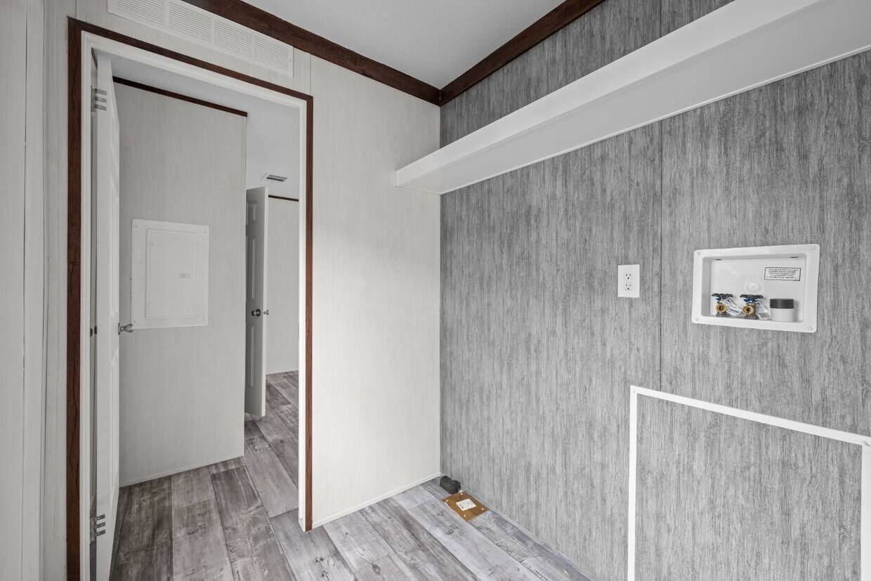 Foto principal - 3150 Plateau Dr