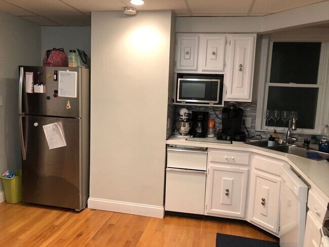 Foto del edificio - 72 Boston Ave