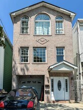 Building Photo - 59 Nelson Ave