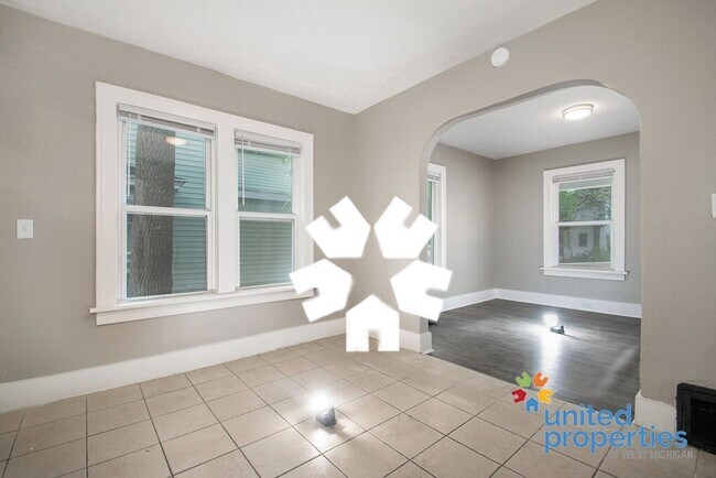 Foto del edificio - 440 Woodlawn St SE