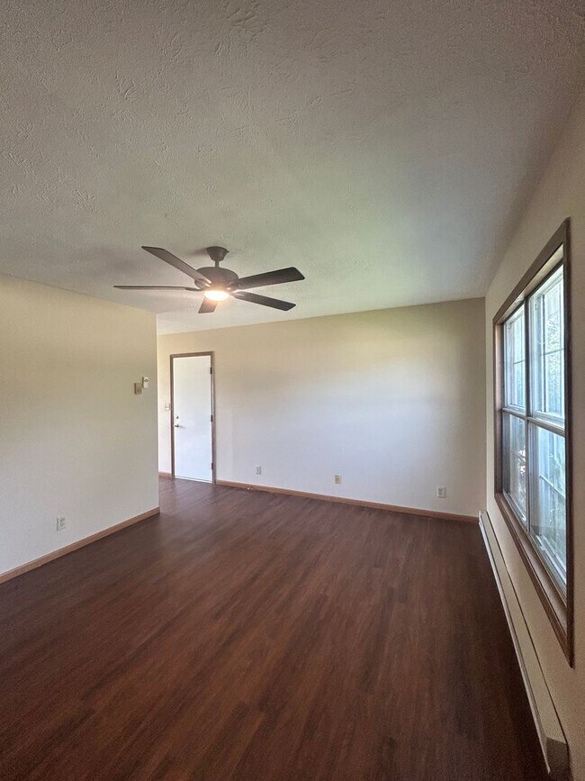 Foto del edificio - 3 Bedroom Home