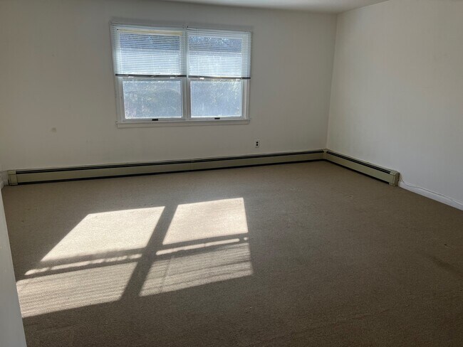 Bedroom - 18 King St