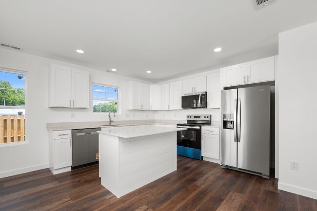 Foto del edificio - 113 Mullican St