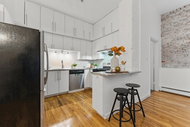 Foto del edificio - 69 Harvey St