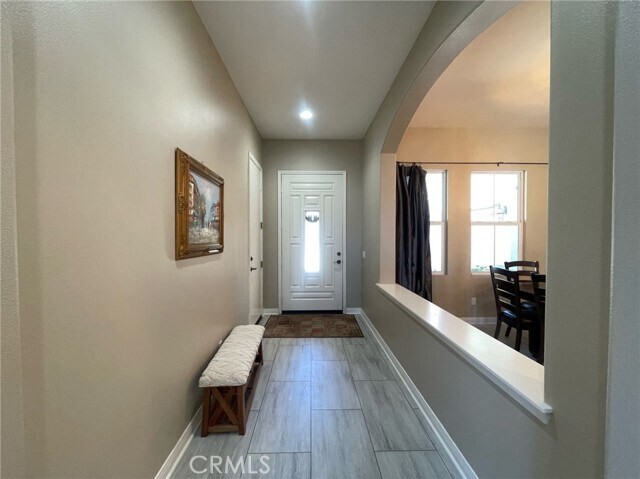 Foto del edificio - 5112 Via San Lucas