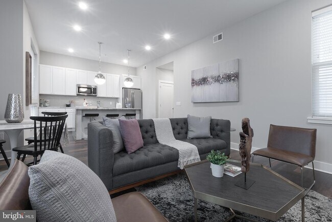 Foto del edificio - 1555 Ridge Ave