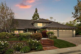 Building Photo - 784 S Goldfinch Way